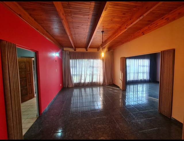 4 BEDROOM HOUSE FOR SALE IN VANDERBIJLPARK SE 2